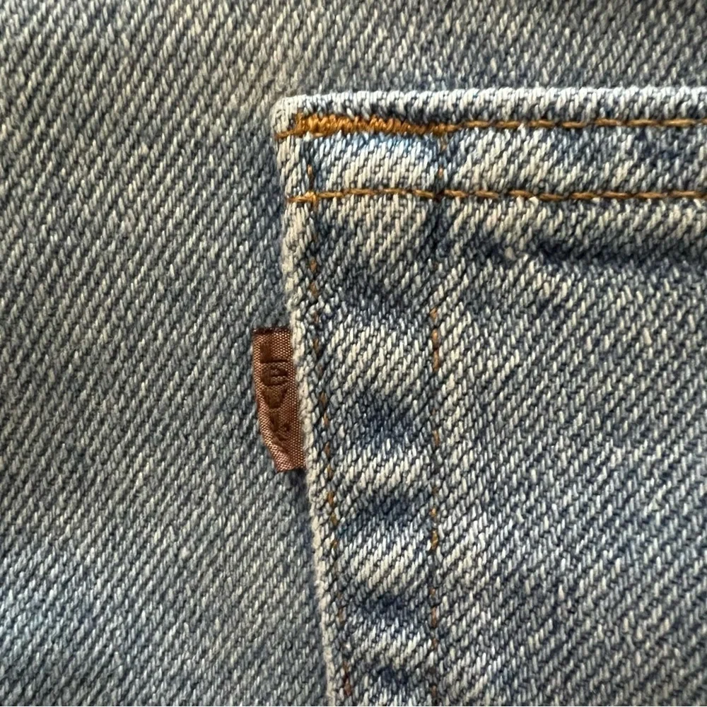 Vintage 90s Levi’s 540 Light Wash Flex Relaxed Fit Made in USA size 44 x 30